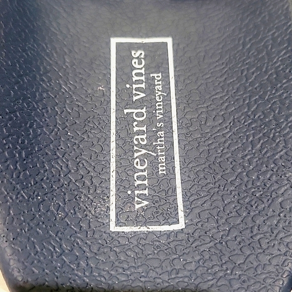 NWT Vineyard Vines pool slides - Picture 4 of 5